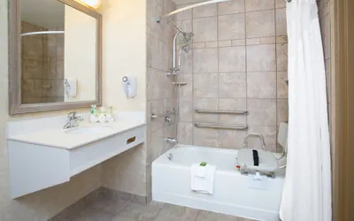 Photo 4 - Holiday Inn Express & Suites Minot by IHG