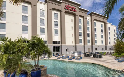 Photo 2 - Hampton Inn & Suites Fort Myers - Colonial Blvd