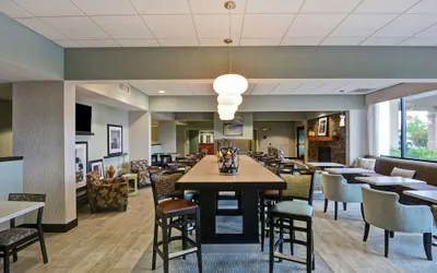 Photo 5 - Hampton Inn Lewisburg