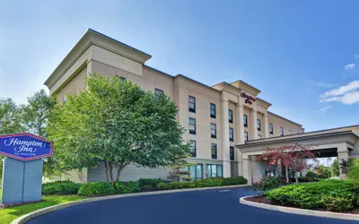 Photo 2 - Hampton Inn Lewisburg