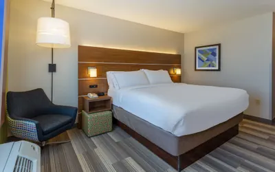 Photo 4 - Holiday Inn Express & Suites Vandalia by IHG