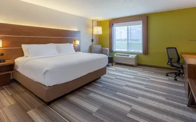 Photo 5 - Holiday Inn Express & Suites Vandalia by IHG