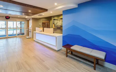 Holiday Inn Express and Suites Modesto by IHG