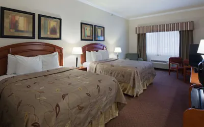 Photo 4 - Best Western Cleveland Inn & Suites