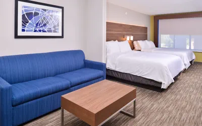 Photo 4 - Holiday Inn Express & Suites Selma by IHG
