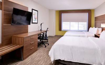 Photo 3 - Holiday Inn Express & Suites Selma by IHG