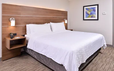 Photo 5 - Holiday Inn Express & Suites Selma by IHG