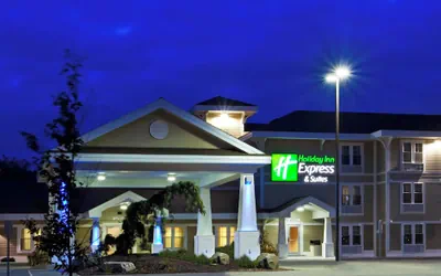 Holiday Inn Express Hotel & Suites Iron Mountain by IHG