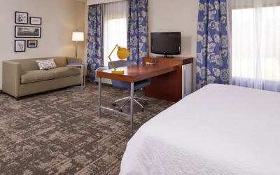 Photo 5 - Hampton Inn & Suites Wilmington