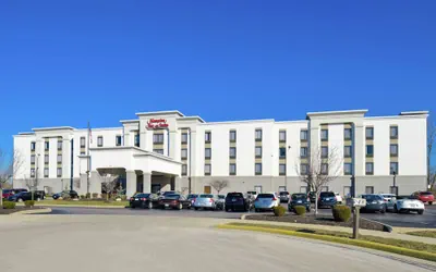 Photo 2 - Hampton Inn & Suites Wilmington