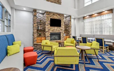 Photo 3 - Hampton Inn & Suites Farmington