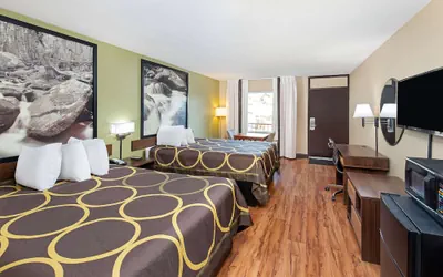 Photo 5 - Super 8 by Wyndham Kingsport