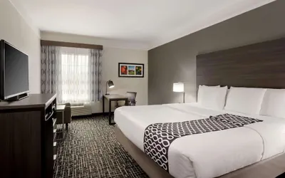 Photo 5 - La Quinta Inn & Suites by Wyndham I-20 Longview South