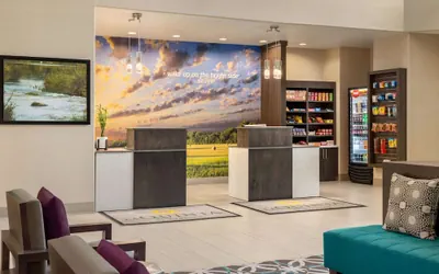 Photo 4 - La Quinta Inn & Suites by Wyndham I-20 Longview South