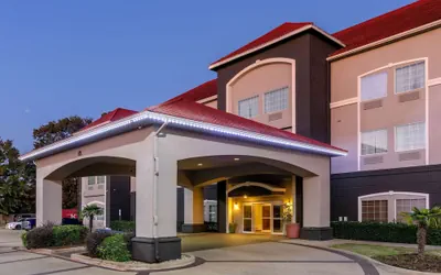 Photo 2 - La Quinta Inn & Suites by Wyndham I-20 Longview South