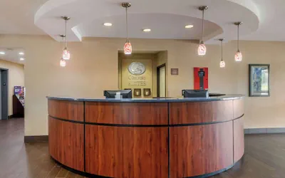Photo 3 - Comfort Suites Speedway - Kansas City