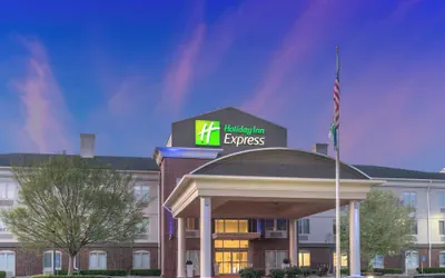 Photo 2 - Holiday Inn Express Radcliff-Fort Knox by IHG