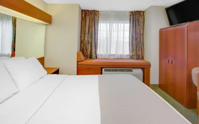 Photo 4 - Microtel Inn & Suites by Wyndham Hattiesburg