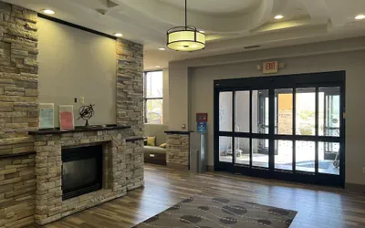 Photo 3 - Hampton Inn & Suites Barstow