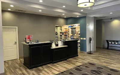 Photo 2 - Hampton Inn & Suites Barstow