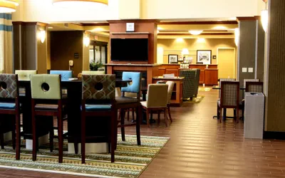 Photo 3 - Hampton Inn & Suites Paducah