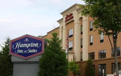 Photo 2 - Hampton Inn & Suites Paducah
