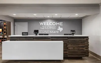 Photo 4 - Hampton Inn & Suites Galveston