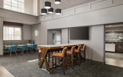 Photo 3 - Hampton Inn & Suites Galveston