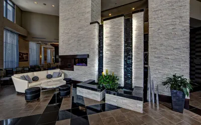 Photo 4 - Hampton Inn & Suites Nashville Downtown