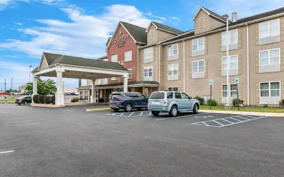 Photo 2 - Country Inn & Suites by Radisson, Chambersburg, PA