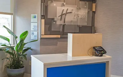 Photo 4 - Holiday Inn Express Nags Head Oceanfront by IHG