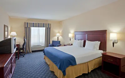 Photo 4 - Holiday Inn Express & Suites Pampa by IHG