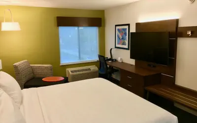 Photo 3 - Holiday Inn Express Fishkill-Mid Hudson Valley by IHG