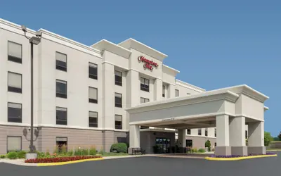 Photo 2 - Hampton Inn Warsaw