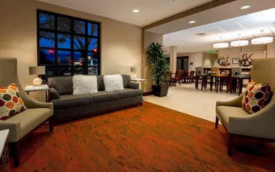 Photo 4 - Hampton Inn Santa Barbara/Goleta