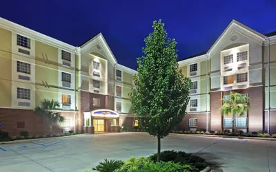 Photo 2 - Candlewood Suites Hattiesburg by IHG