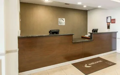 Photo 2 - Sleep Inn & Suites Palatka North