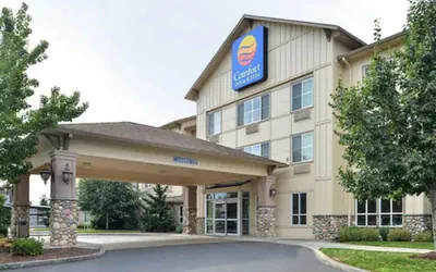 Photo 2 - Comfort Inn & Suites McMinnville Wine Country