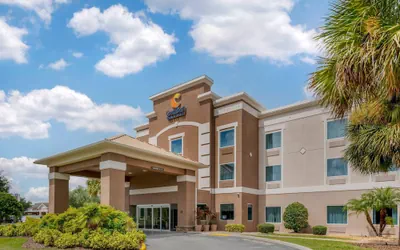 Photo 2 - Comfort Inn & Suites Wildwood - The Villages