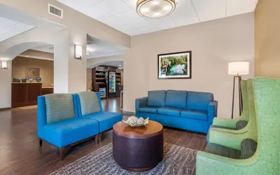 Photo 3 - Comfort Inn & Suites Wildwood - The Villages