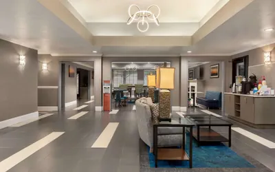 Photo 4 - La Quinta Inn & Suites by Wyndham Dublin