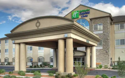 Photo 2 - Holiday Inn Express Carlsbad by IHG