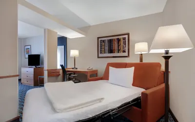 Photo 5 - Fairfield Inn & Suites by Marriott Detroit Metro Airport Romulus