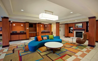 Photo 2 - Fairfield Inn & Suites by Marriott Detroit Metro Airport Romulus