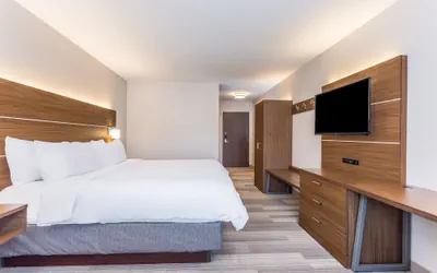 Photo 4 - Holiday Inn Express & Suites Eau Claire North by IHG