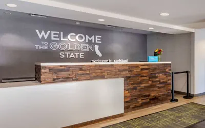Photo 3 - Hampton Inn Carlsbad-North San Diego County