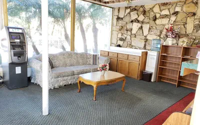 Photo 4 - Stardust Motel Azusa