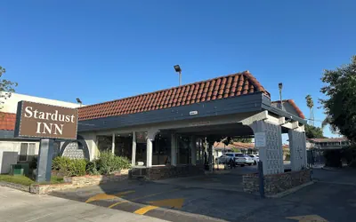 Photo 2 - Stardust Motel Azusa