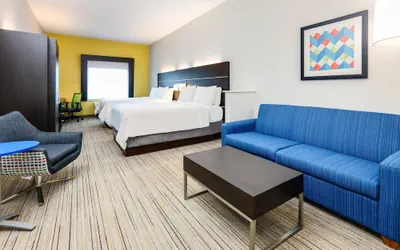 Photo 5 - Holiday Inn Express Hotel & Suites Cleburne by IHG