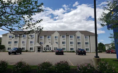 Photo 2 - Microtel Inn & Suites by Wyndham Dover